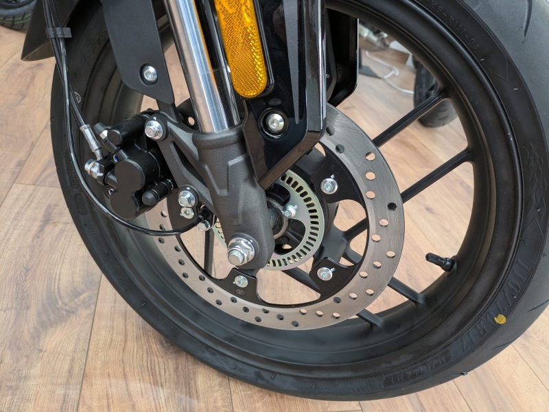 VOGE 125R