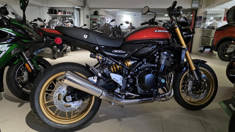 KAWASAKI Z900 RS