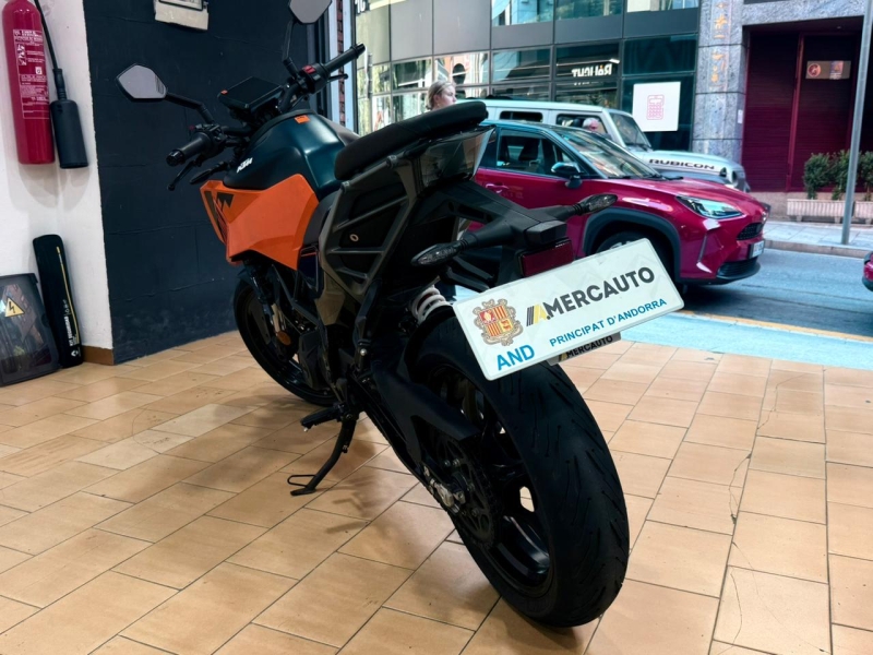 KTM DUKE 125