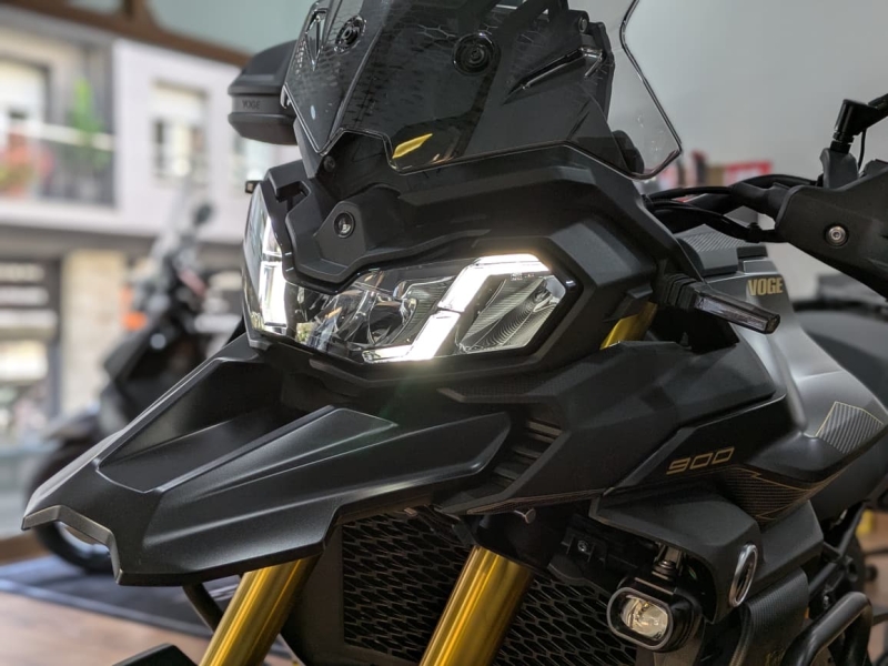 VOGE 900 DSX