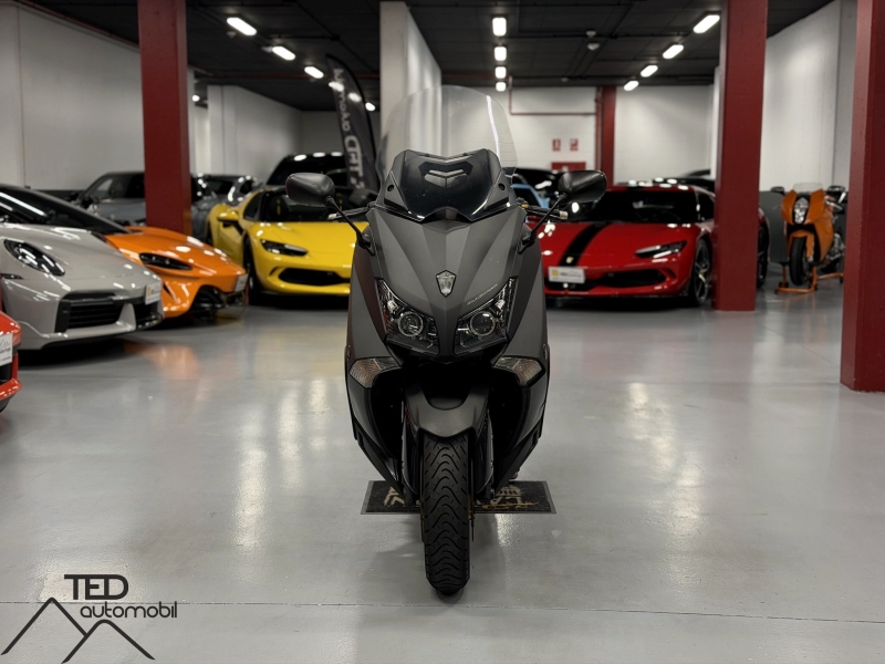 Yamaha Tmax XP 530 Black Max