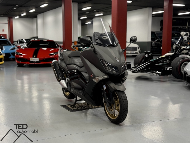 Yamaha Tmax XP 530 Black Max