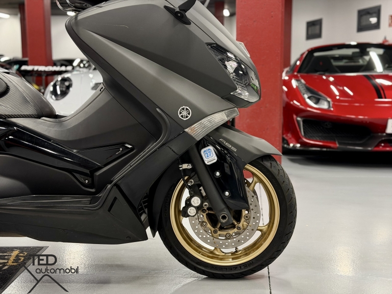 Yamaha Tmax XP 530 Black Max