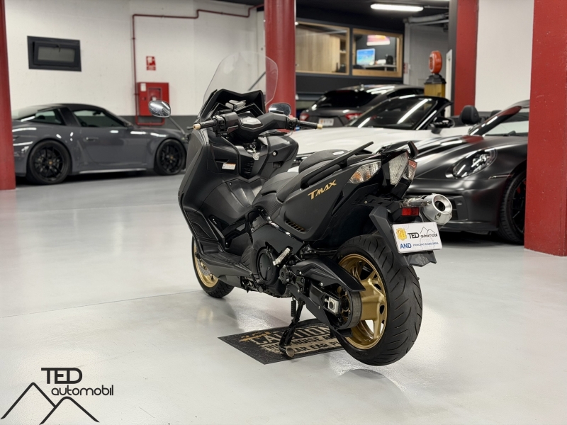 Yamaha Tmax XP 530 Black Max