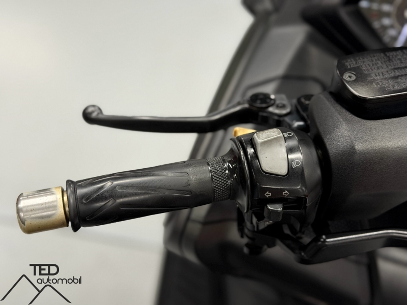 Yamaha Tmax XP 530 Black Max