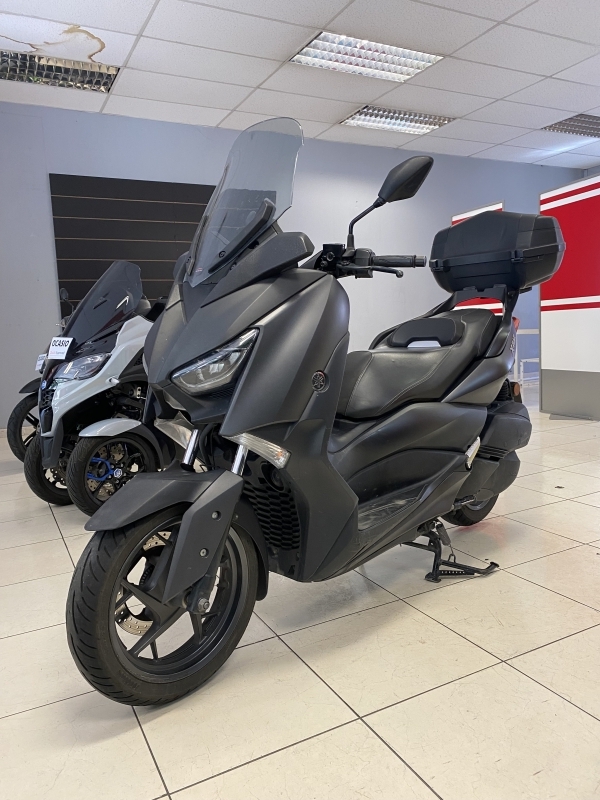 Yamaha xmax 300