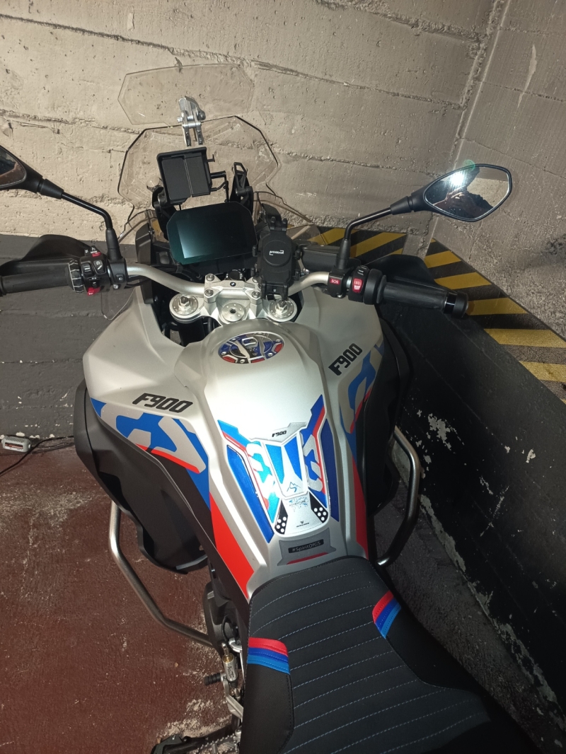 BMW F 900 GS ADV