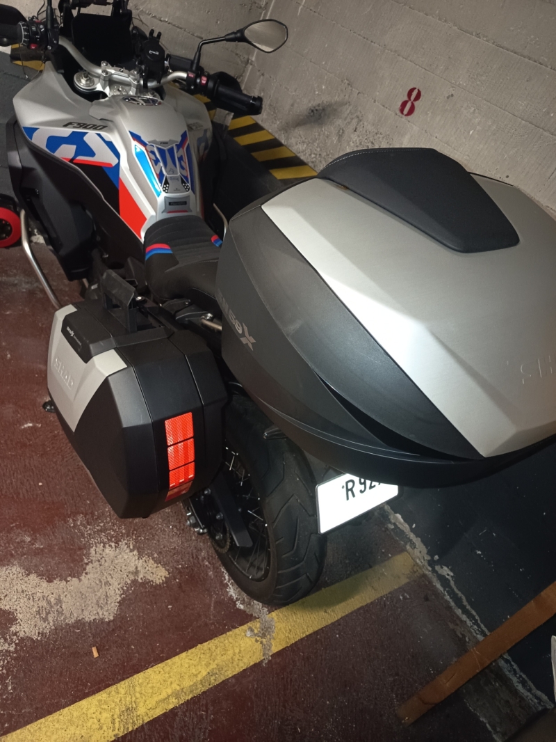 BMW F 900 GS ADV