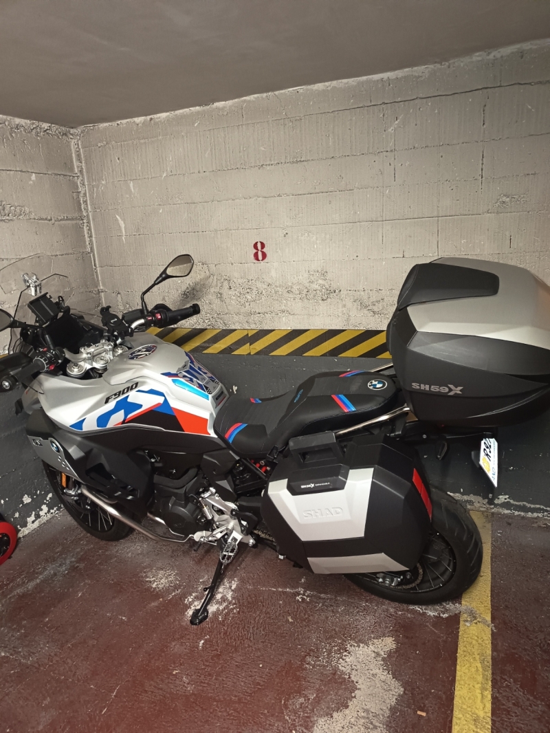 BMW F 900 GS ADV