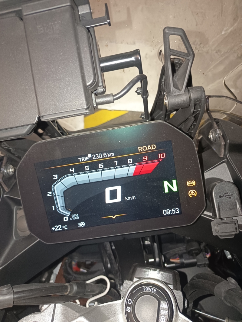 BMW F 900 GS ADV