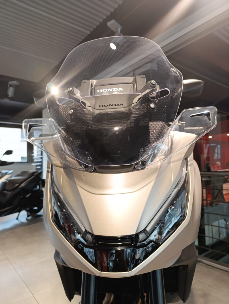 HONDA NT1100