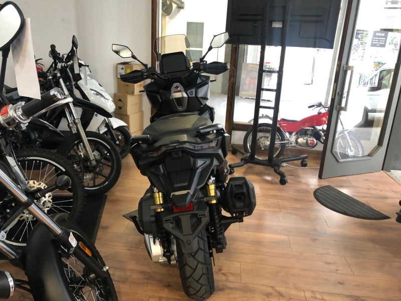 VOGE SR 450 X MODEL NOU