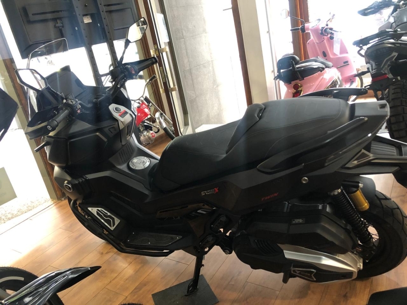 VOGE SR 450 X MODEL NOU