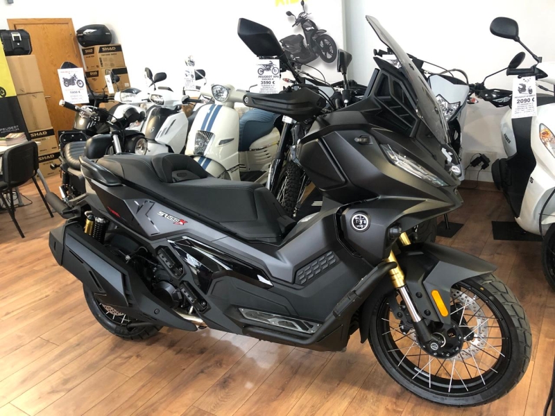 VOGE SR 450 X MODEL NOU