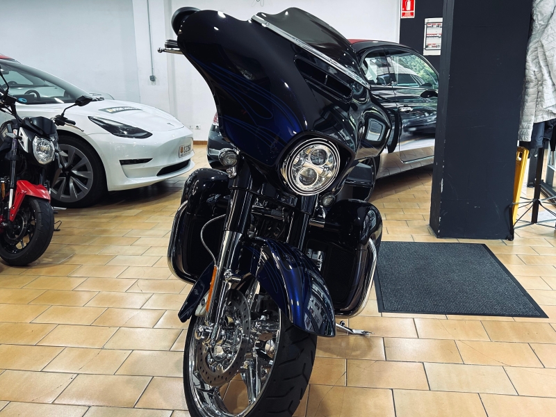 HARLEY DAVIDSON STREET GLIDE