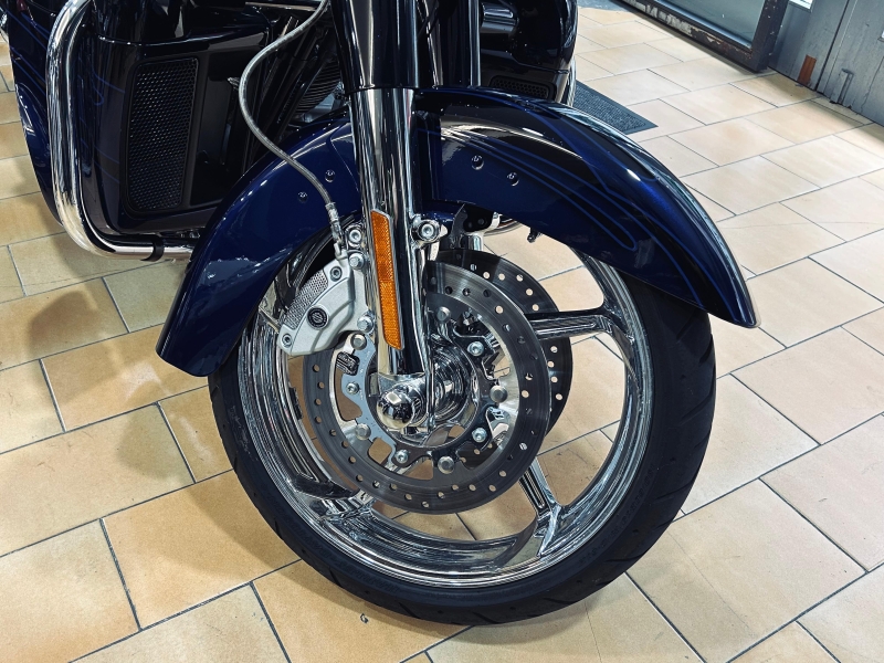 HARLEY DAVIDSON STREET GLIDE