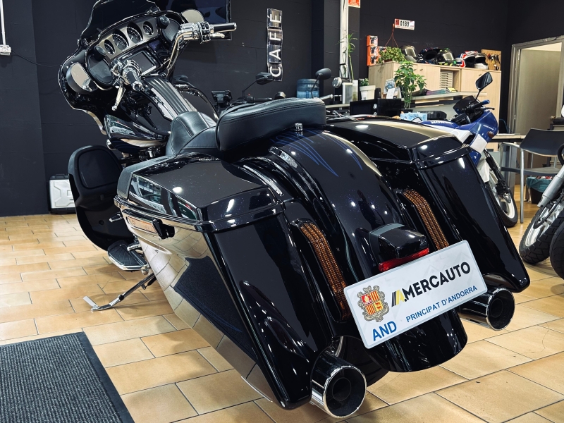 HARLEY DAVIDSON STREET GLIDE