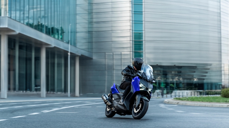 YAMAHA XMAX 300