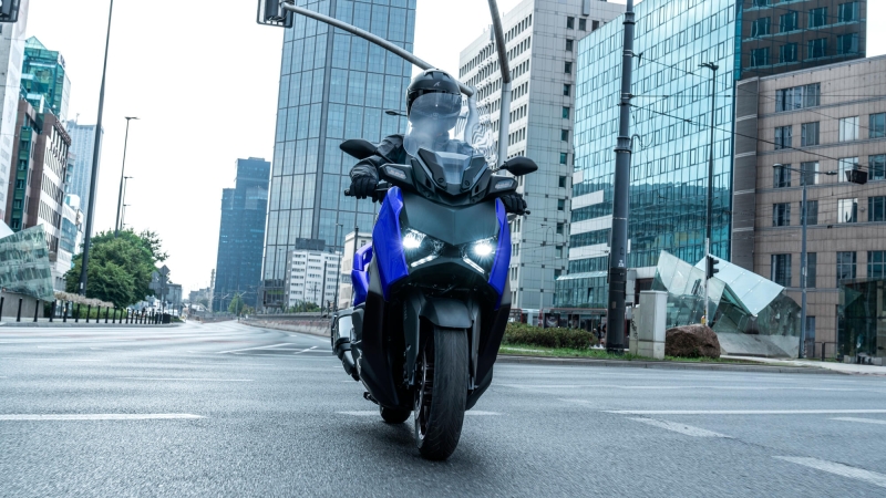 YAMAHA XMAX 300