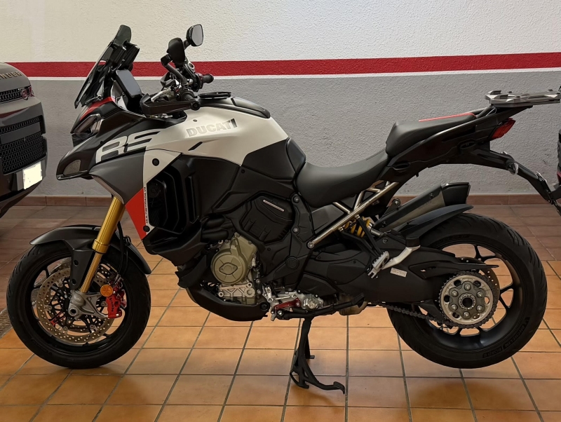 Ducati Multistrada V4 RS (180 Cv).